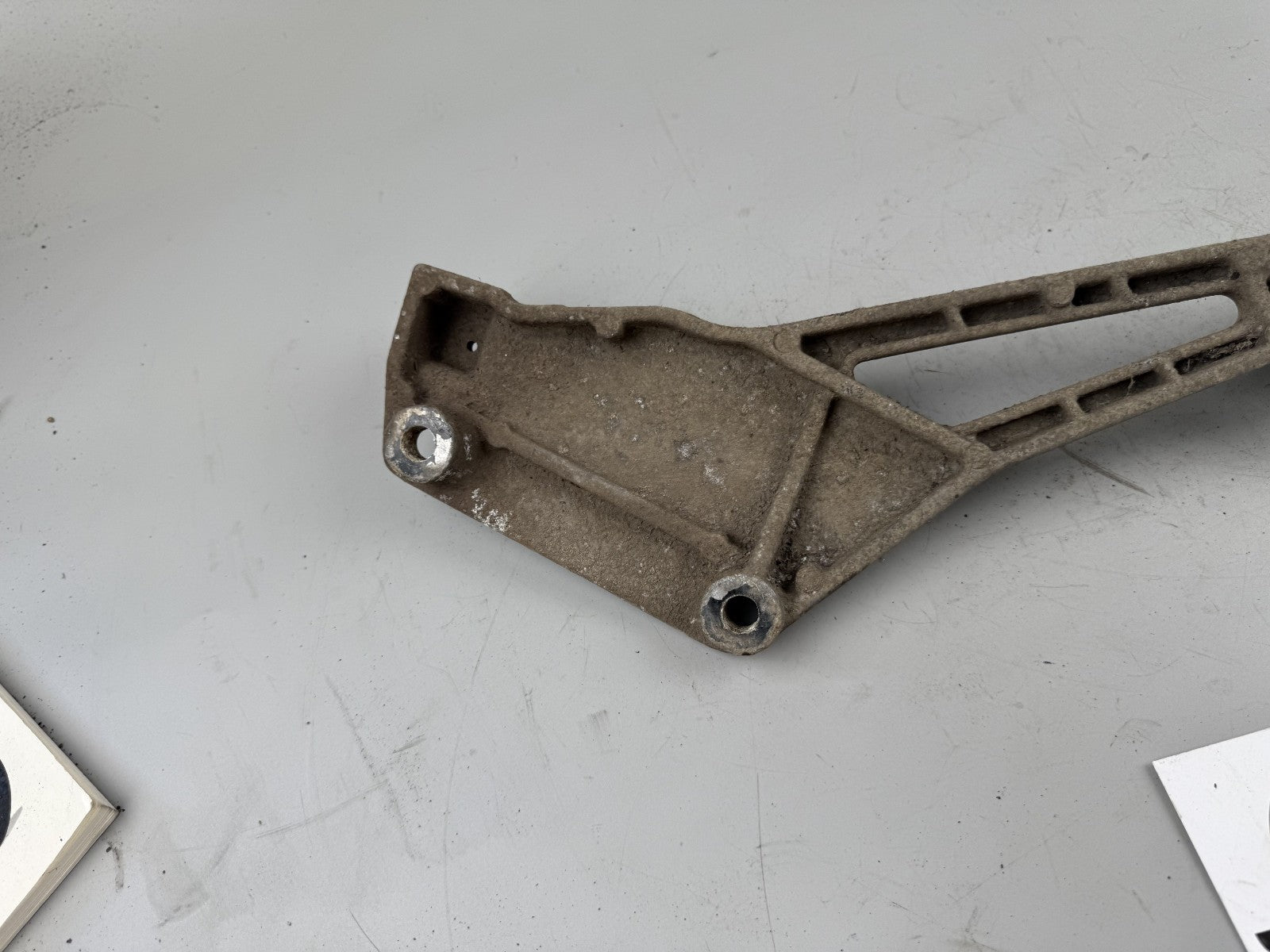 Honda CB500 PC26 Fußrastenhalteplatte Fußrasten links left Hangers Steps