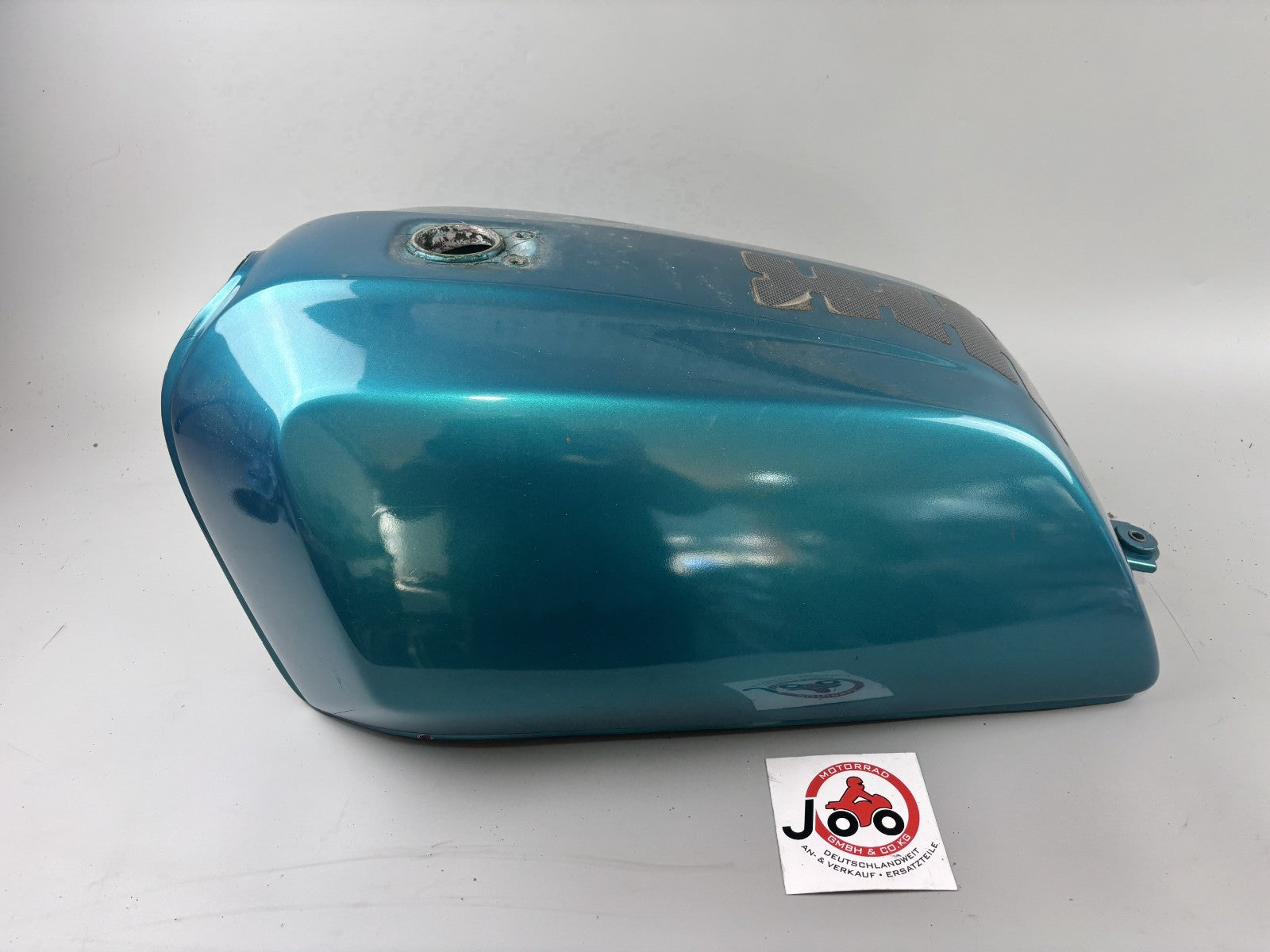 Kawasaki Z 750 GT KZ750P Tank Benzintank Kraftstofftank Fuel Gas Gasoline