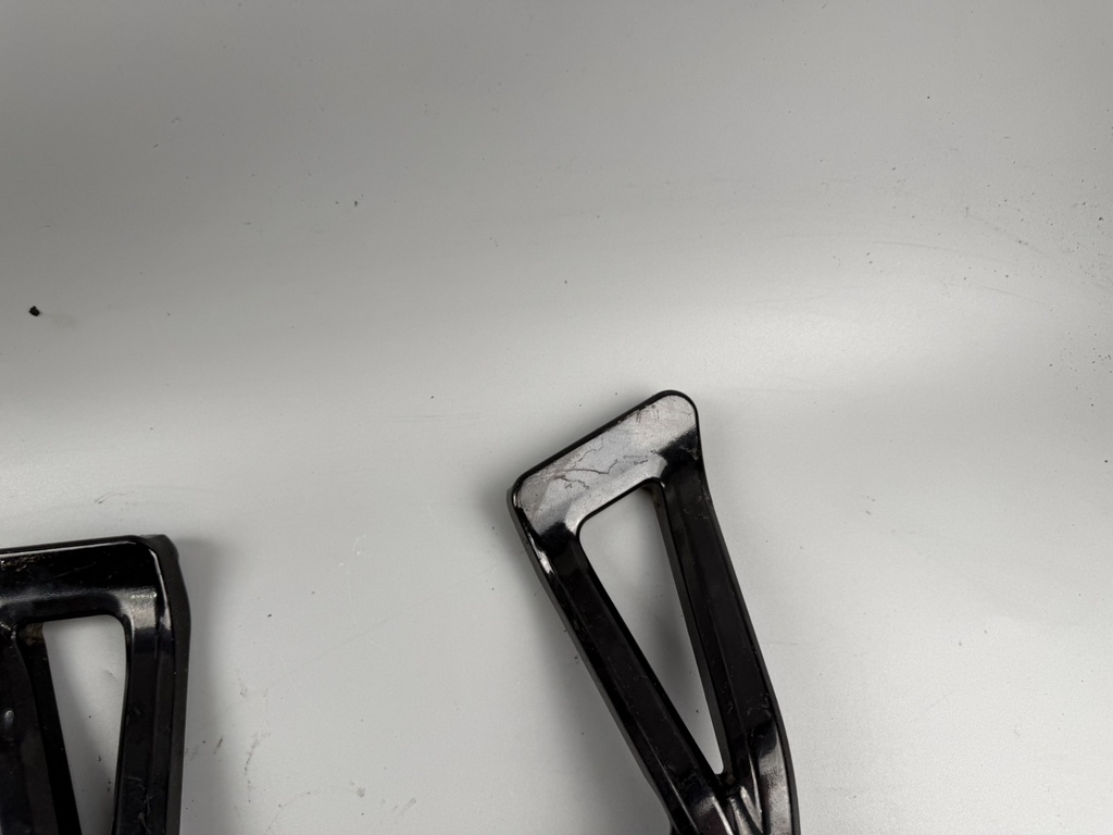 Suzuki GSX 750 AE Inazuma Achse Soziusfußrasten Steps Hangers Beifahrer