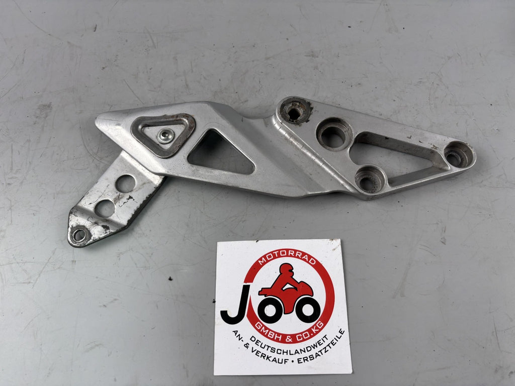 Suzuki GSX-R 750 W GR7BB Fußrastenhalteplatte Foot Step Hangers links vorne