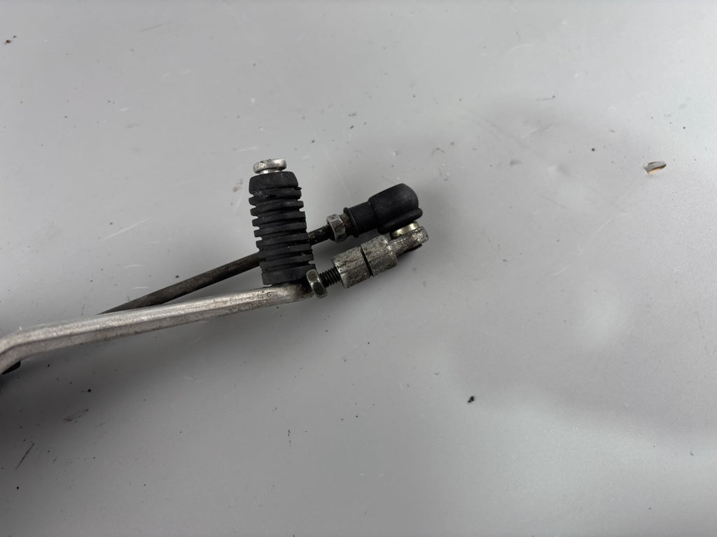 Suzuki SV650 N AV Schaltgestänge Schaltpedal Fußschaltpedal Switch Step Hanger