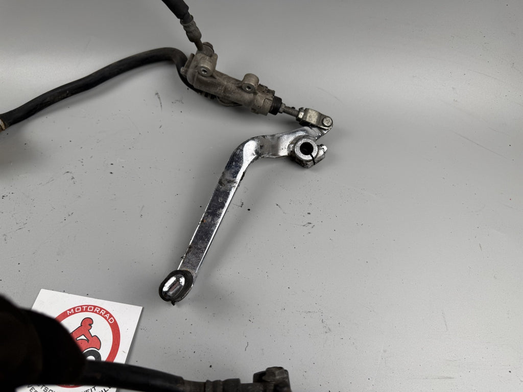 Suzuki GSX 750 AE Inazuma Bremse Bremsanlage Brake Sattel Pumpe hinten back