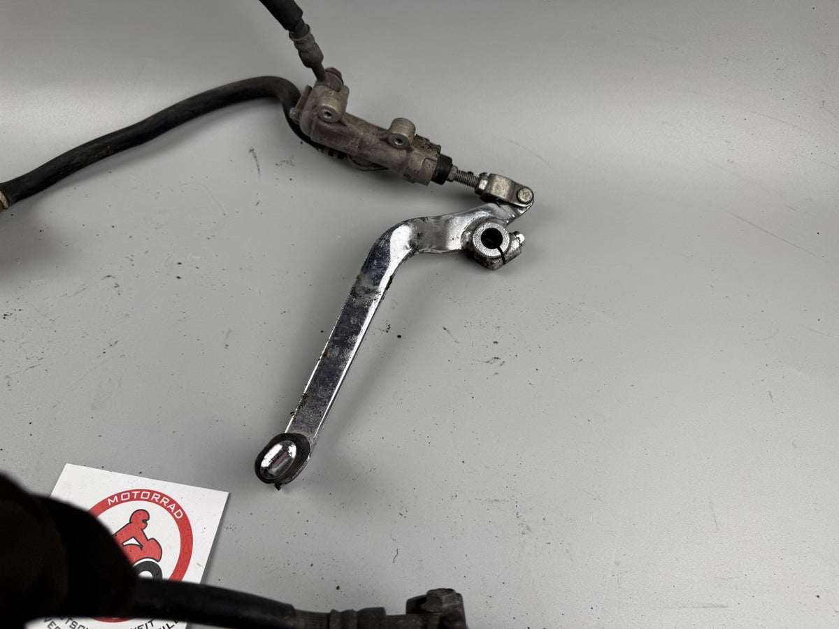 Suzuki GSX 750 AE Inazuma Bremse Bremsanlage Brake Sattel Pumpe hinten back