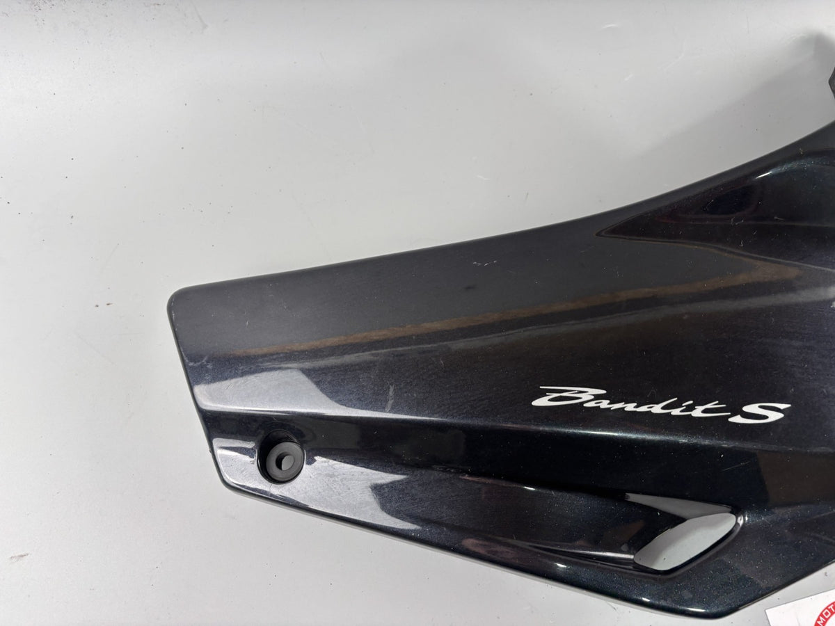 Suzuki GSF600 GN77B Frontverkleidung Seitenteil Seitenverkleidung rechts Kanzel