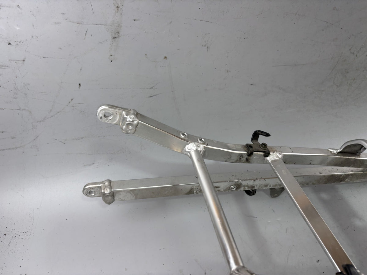 Suzuki GSX-R 1100 W GU75C Heckrahmen Frame Verbindung