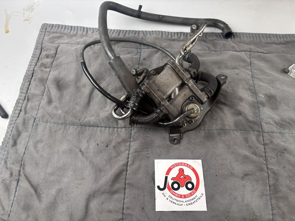 Honda CB 600 F Hornet PC34 Ölleitung Anschluss Verbindung Motor Engine