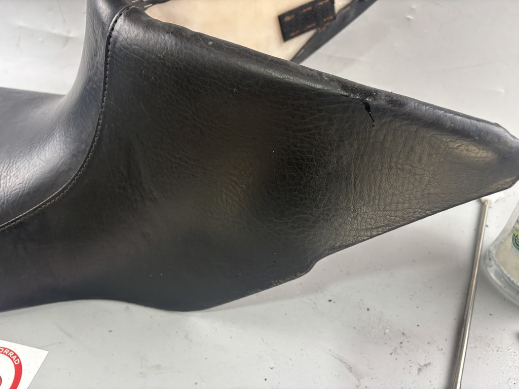 Yamaha TDM 850 3VD Sitzbank Sitz Seat Bezug Leder