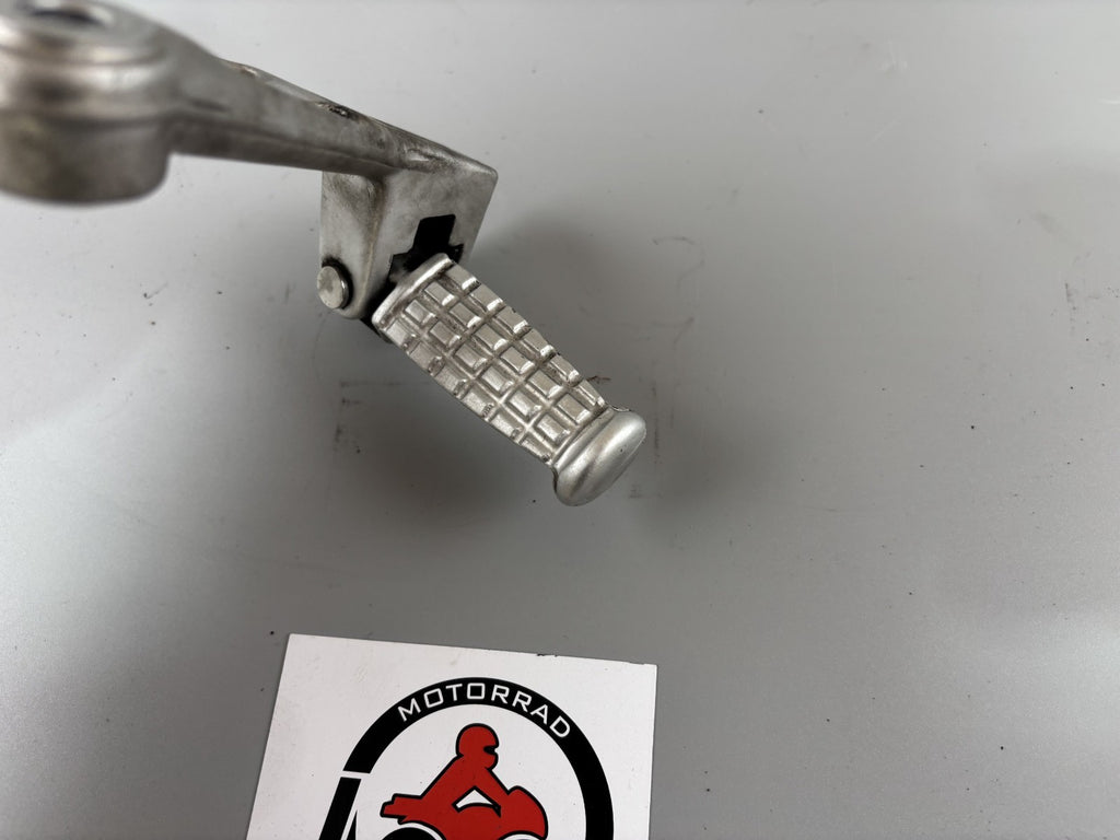 Triumph Daytona 955 T 595 Soziusfußraste Fußraste Foot Hangers links left