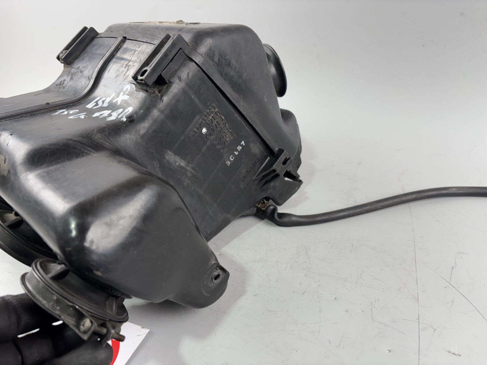 Suzuki GSX-R 750 W GR7BB Luftfilterkasten Airbox Ansaugung