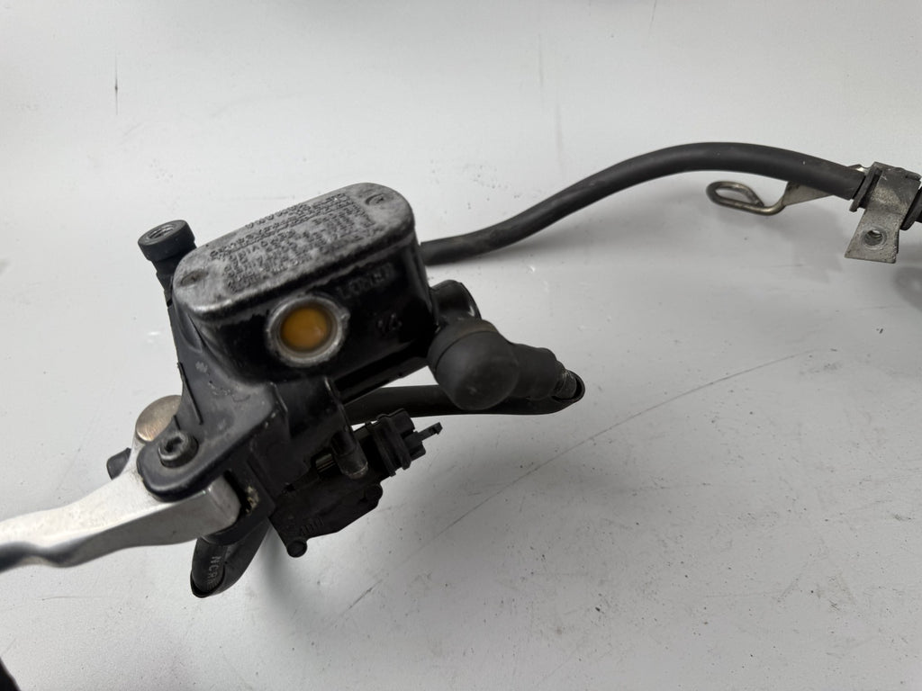 Yamaha XJ 600 Diversion 4BR 4LX Bremsanlage Bremse Sattel Pumpe vorne front Brak