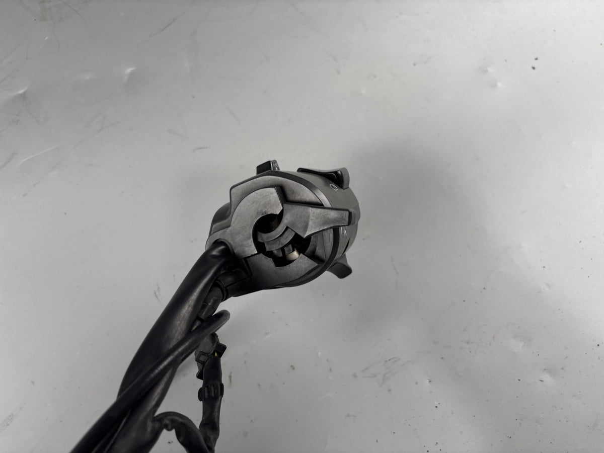 Kawasaki ZRX1100 ZRT10C Lenkerschalter Lenkerarmatur Switch Electric links left