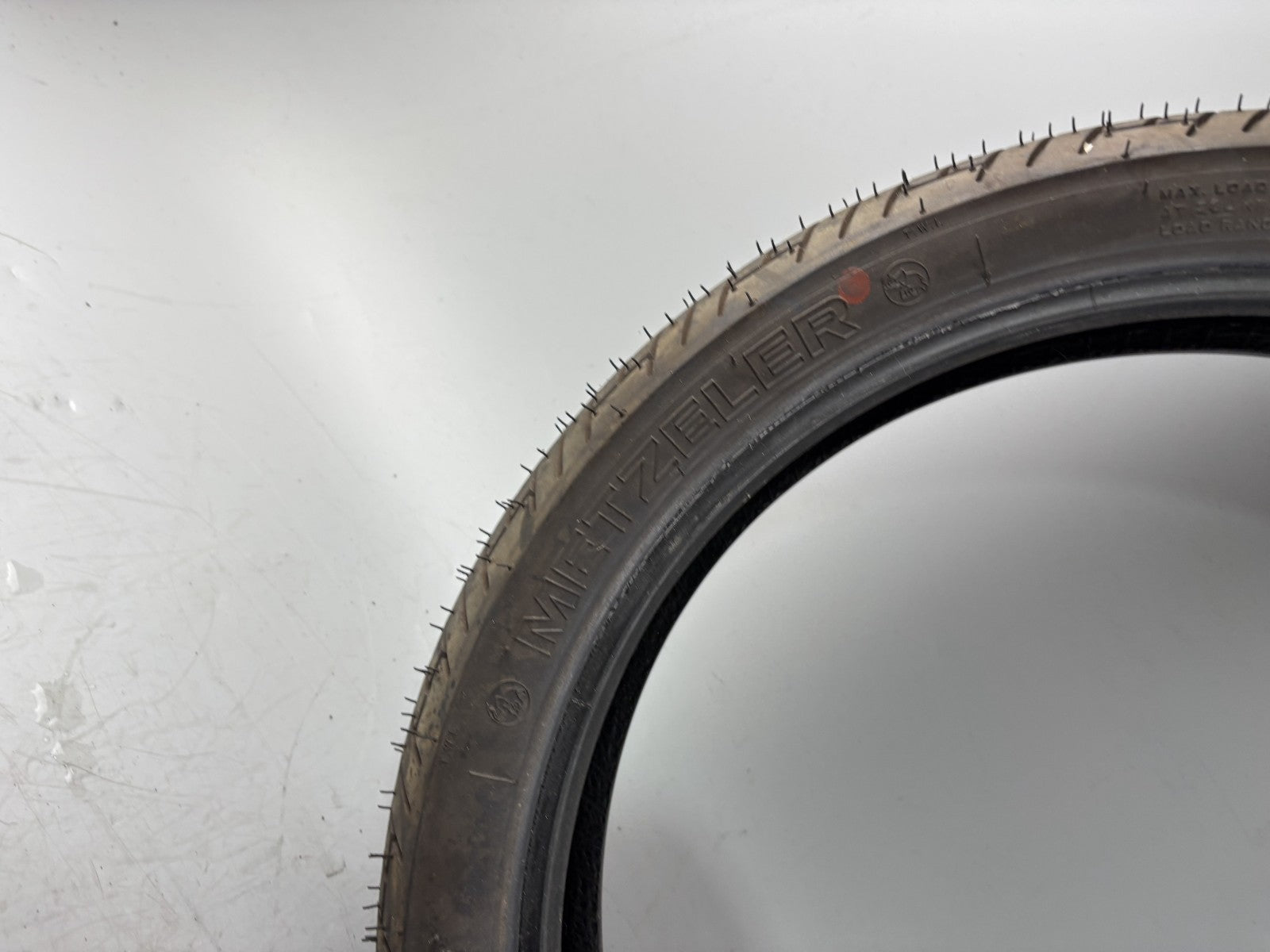 Motorrad Reifen Wheel 100/80 17 Metzeler Lasertec 03/2018 DOT 5mm
