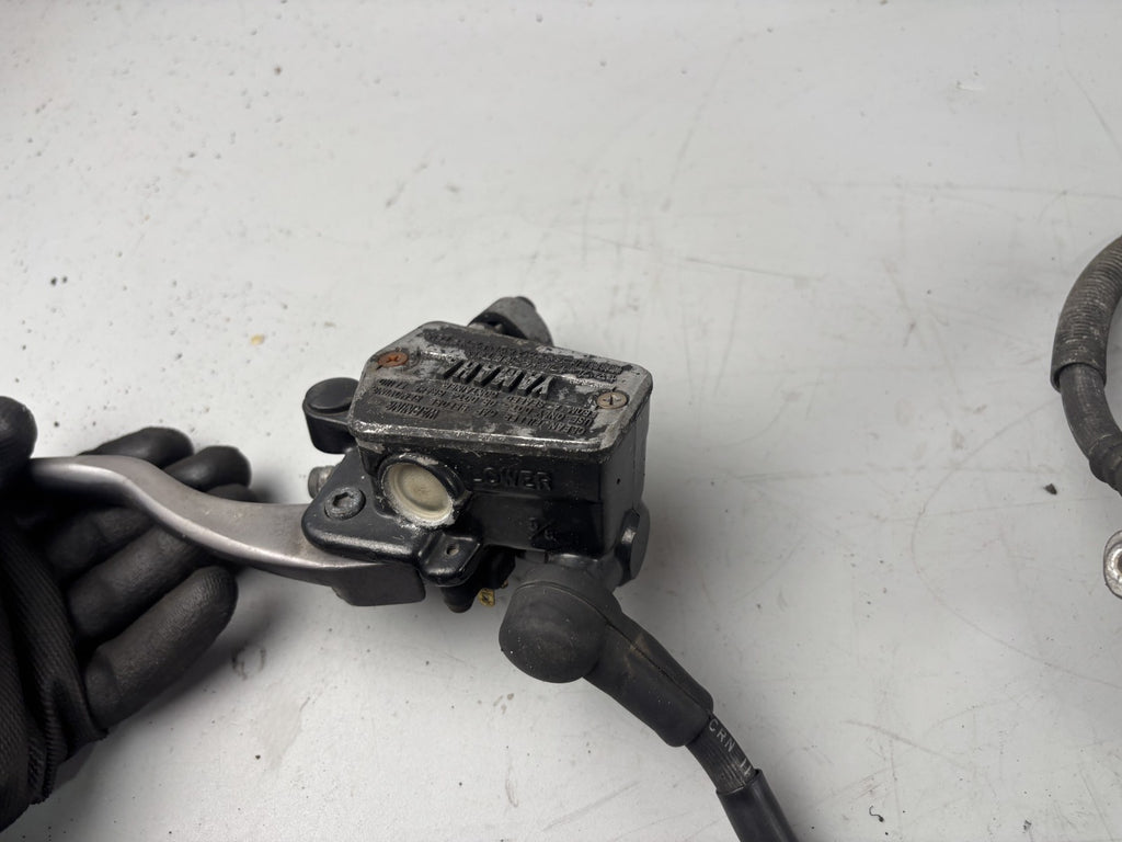 Yamaha FJ1200 3CW 3YA Bremse Bremsanlage Brake Sattel pumpe vorne front