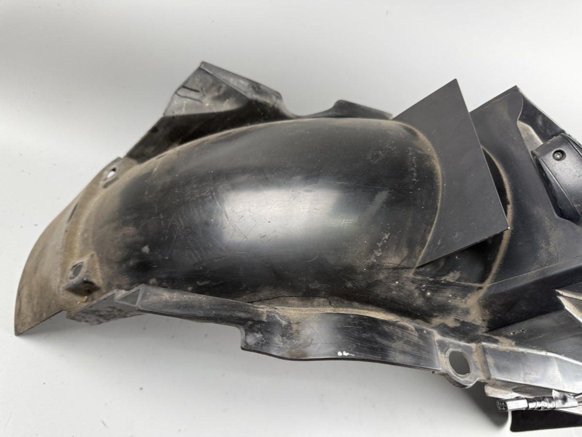 Suzuki GSX 750 AE Inazuma Heckuntersicht Spritzschutz Cover Radlauf Fender