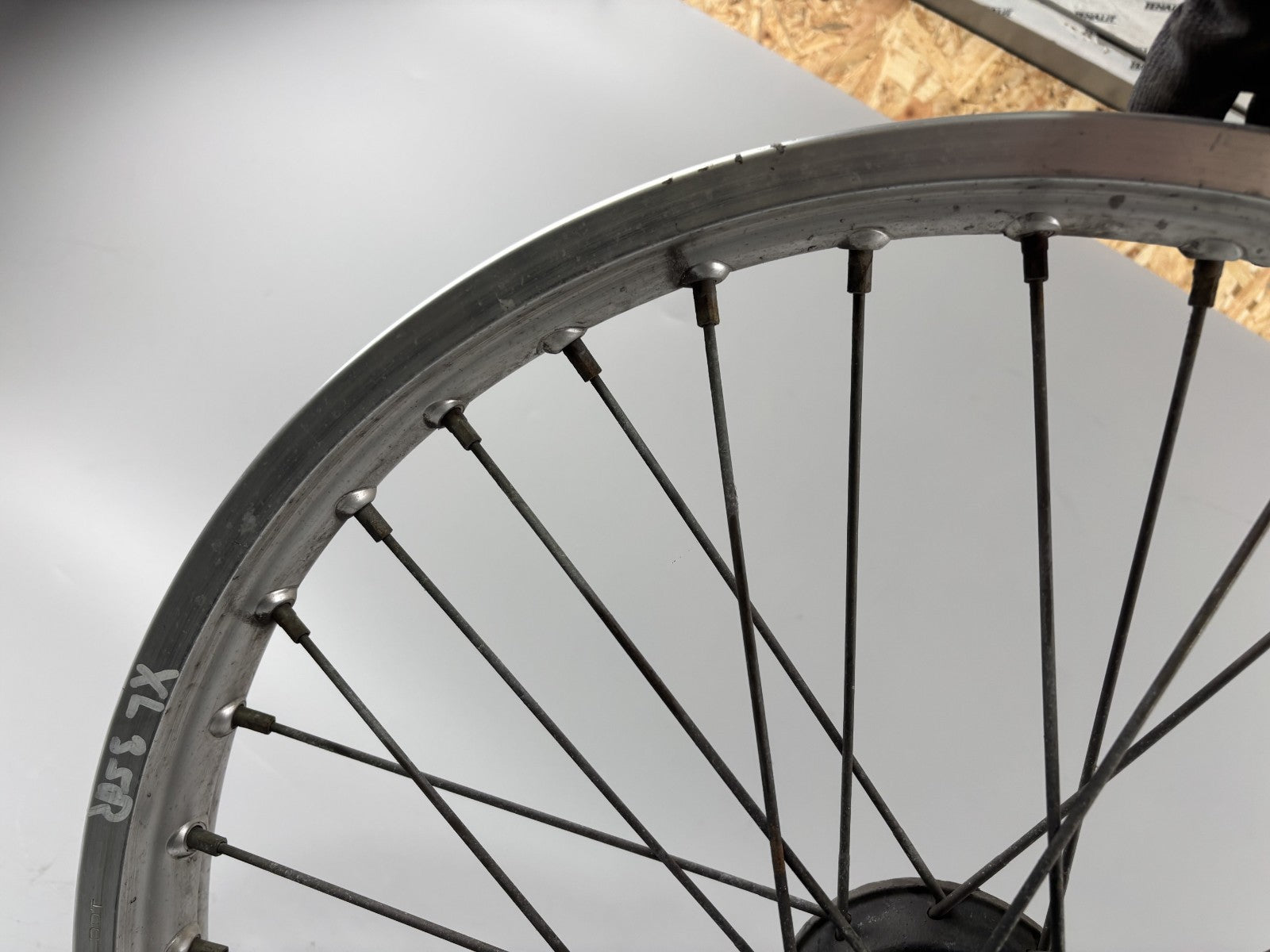 Honda XL350 R ND03 Vorderradfelge Felge Rim Rad vorne front Reifen Rad
