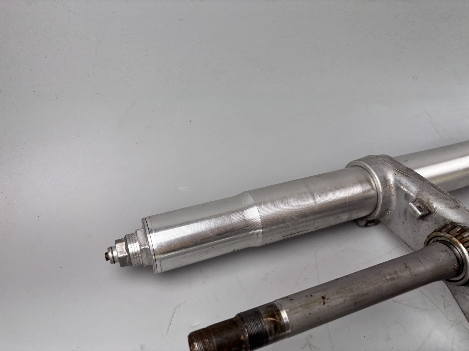 Suzuki GSX-R 750 W GR7BB Gabel Standrohr Tauchrohr Fork Absorber Up Side Down