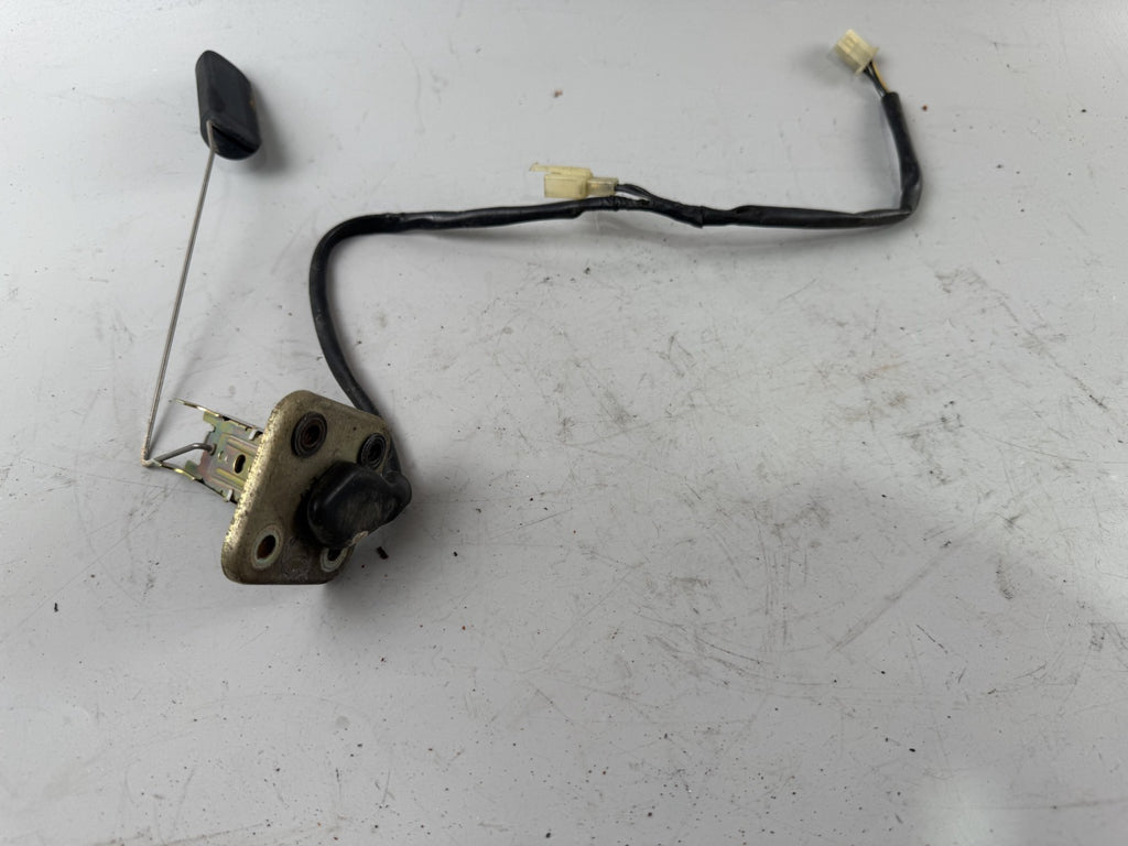 Suzuki GSX 750 AE Inazuma Tankgeber Füllstandanzeige Füllstandsgeber Tank