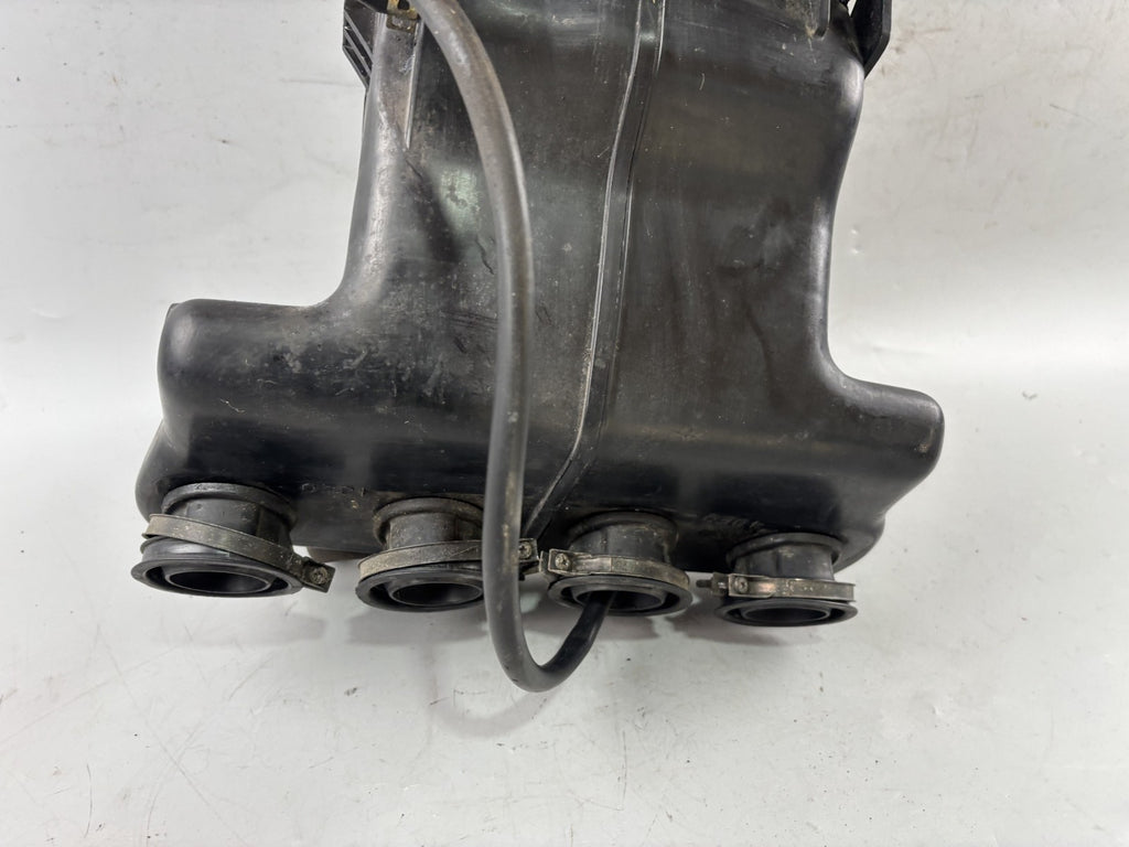 Suzuki GSX-R 1100 W GU75C Luftftilterkasten Airbox Ansaugung Luft Lüftung