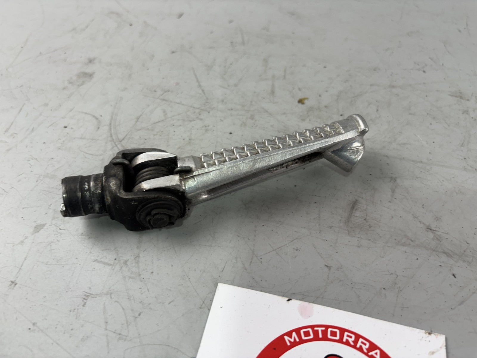 Suzuki GSX-R 750 W GR7BB Fußraste Step Foot Hanger vorne front