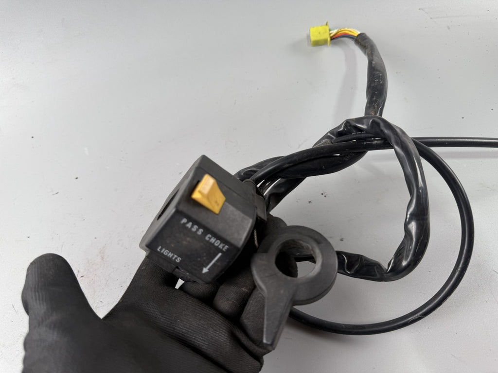 Suzuki GSF600 GN77B Bandit Lenkerschalter Switch links left Lenkerarmatur