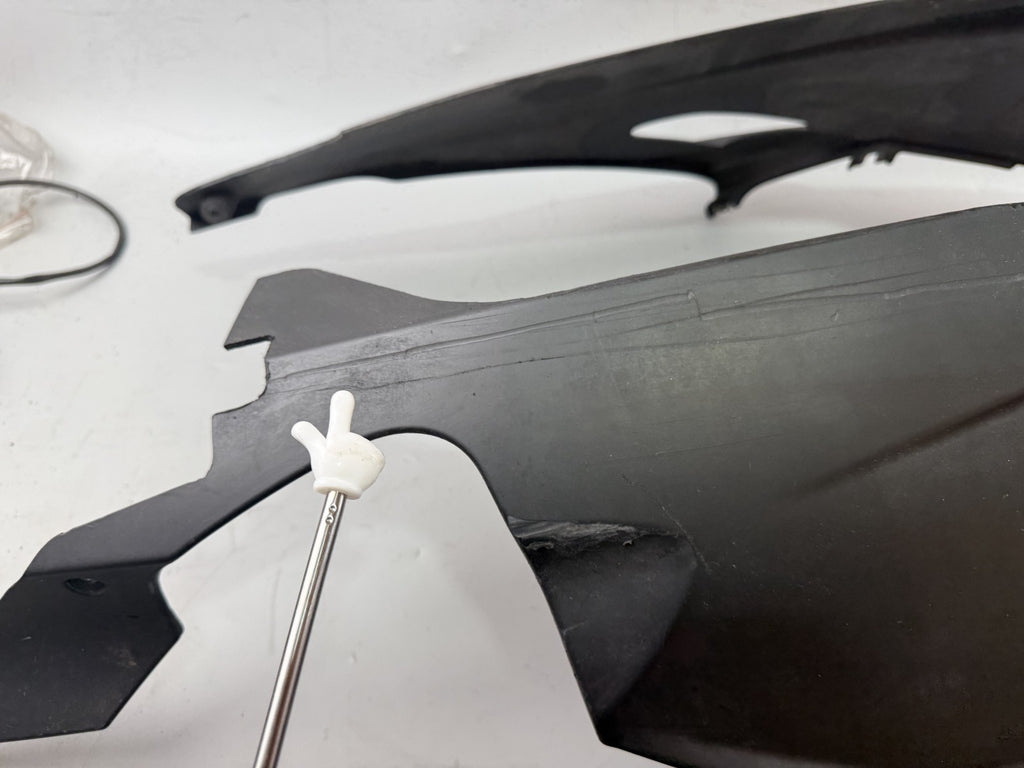 BMW K 1200 S K40 Bugspoiler Verkleidung Abdeckung Cover Bug unten