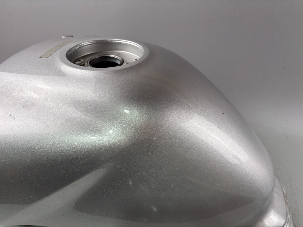 Honda CBF 600 S PC38 Tank Benzintank Kraftstofftank Fuel Gasoline