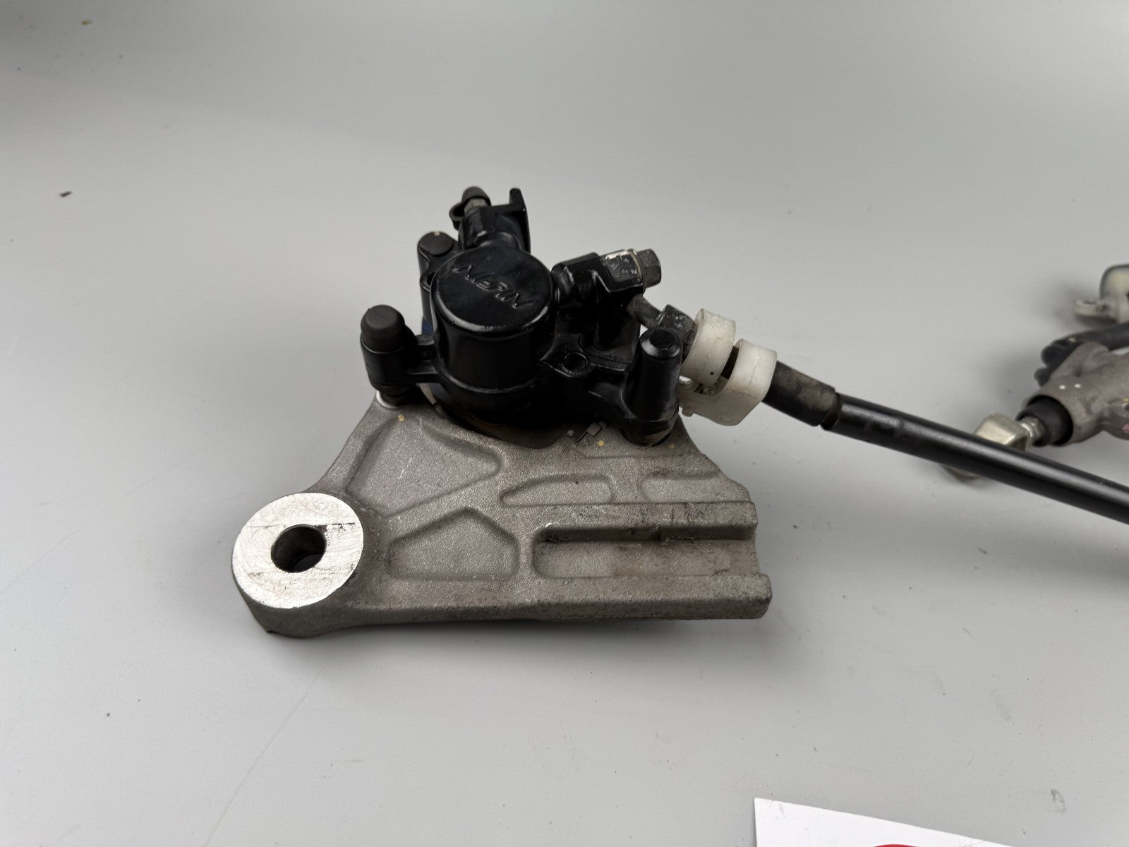Honda CBR125 JC50 Bremspumpe Bremse Brake Bremssattel hinten back Leitung