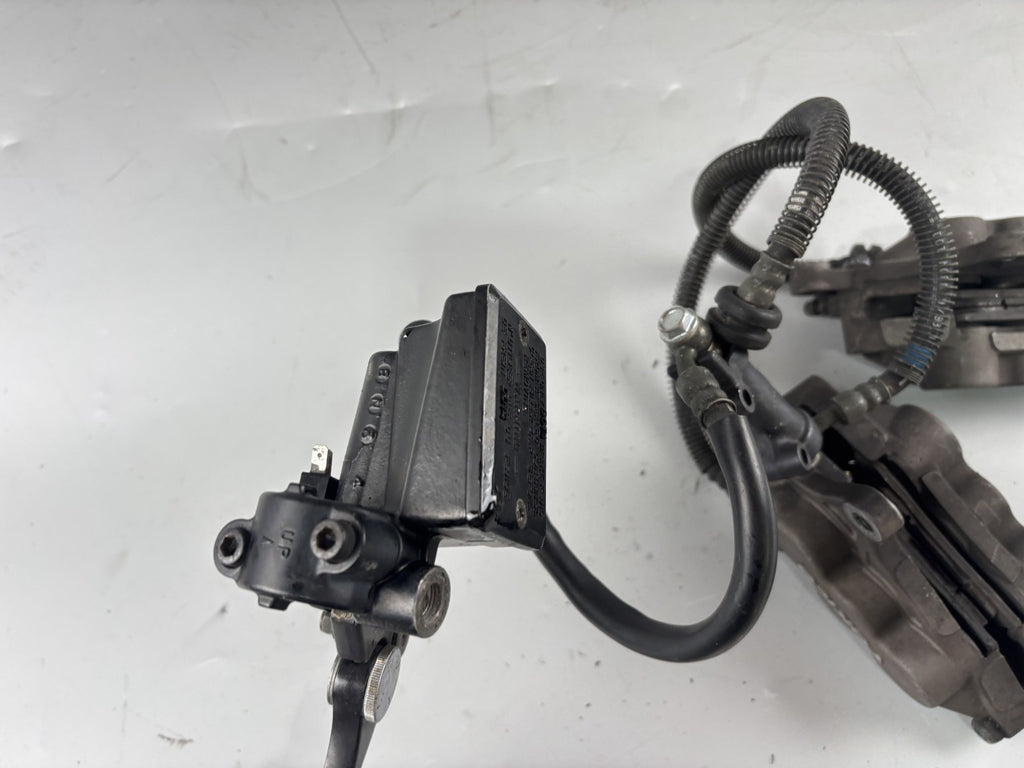 Kawasaki ZRX1100 ZRT10C Bremsanlage Bremse Brake Sattel Pumpe vorne front