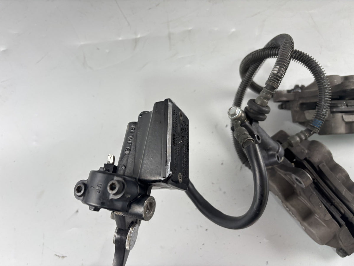 Kawasaki ZRX1100 ZRT10C Bremsanlage Bremse Brake Sattel Pumpe vorne front