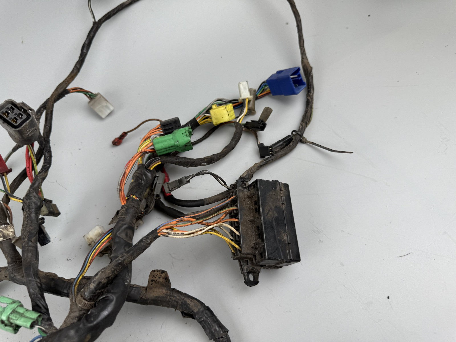 Suzuki GSF600 GN77B Bandit Kabelbaum Anschluss Cable Electric Relais