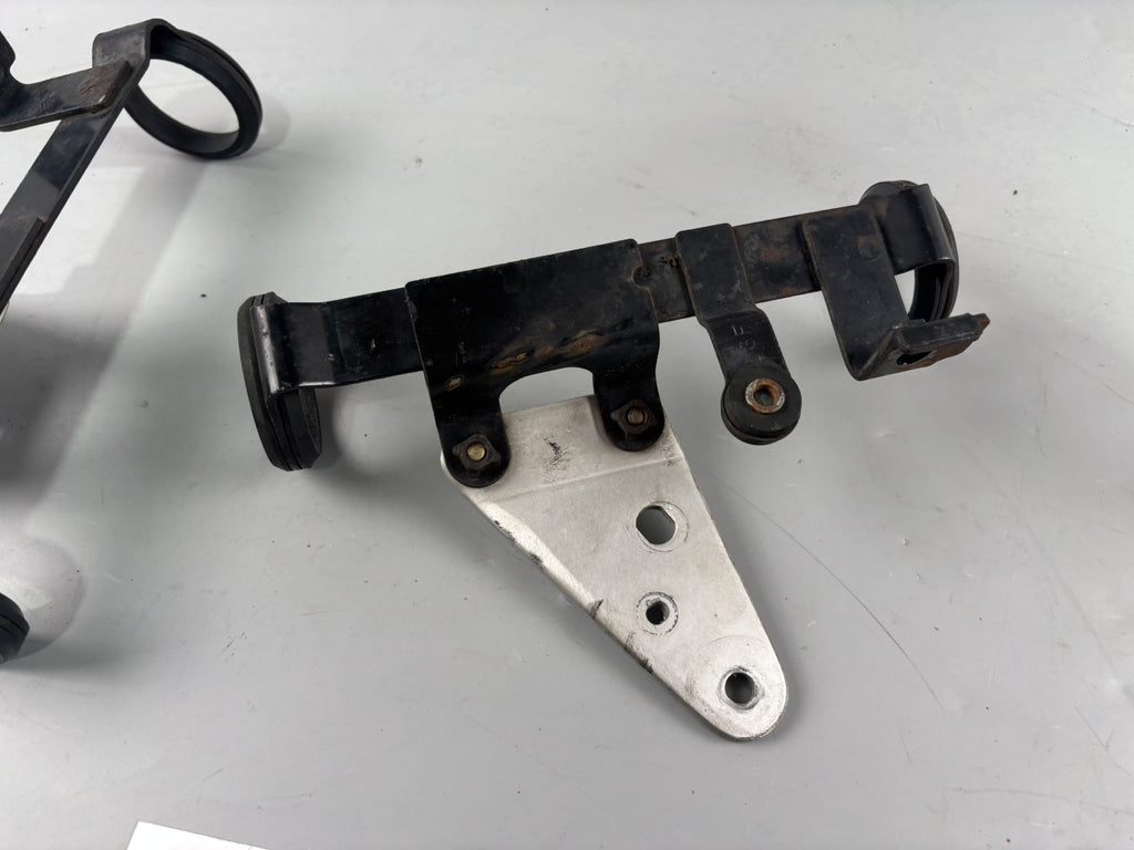 Suzuki GSX 1200 A3 Inazuma Blinkerhalter Scheinwerferhalter Holder Gabel