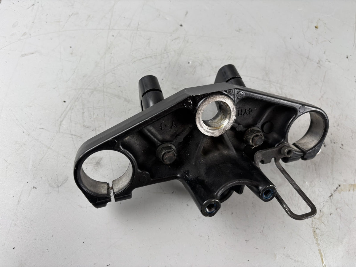 Yamaha FZS600 Fazer RJ02 Gabelbrücke Bridge Lenker Verbindung