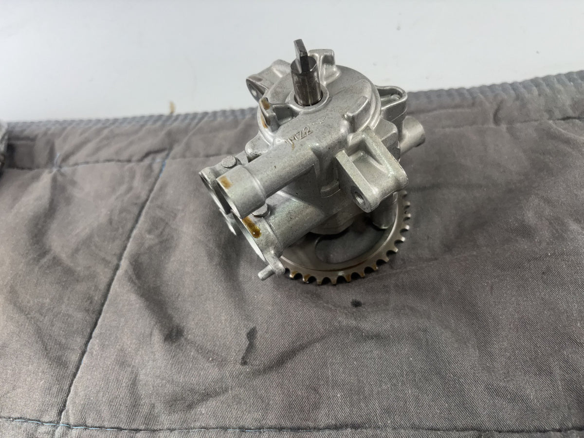 Honda CBR 1000F SC24 Ölpumpe oil pump Schmiermittelpumpe Engine Motor