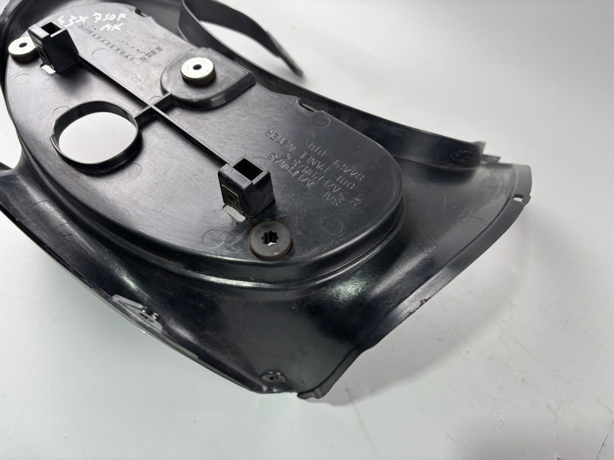 Suzuki GSX 750 F AK11 Verkleidung Cockpit Tachoverkleidung Innenabdeckung Cover