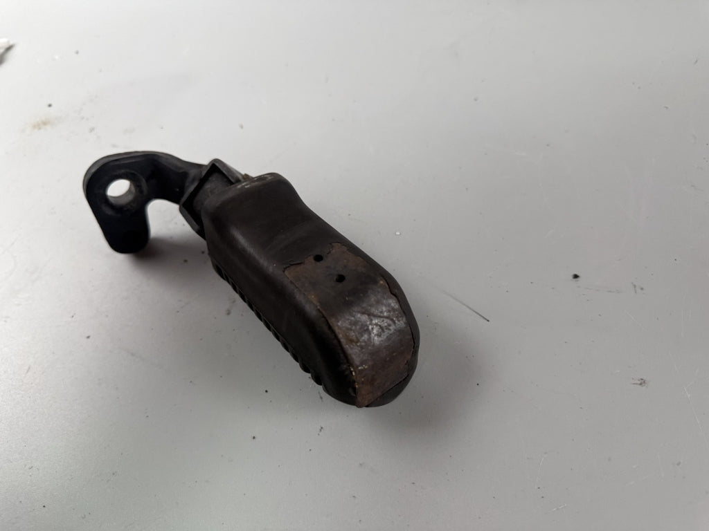 Yamaha XS 400 12E Fußraste Fahrerfußraste Foot Step Hangers rechts right