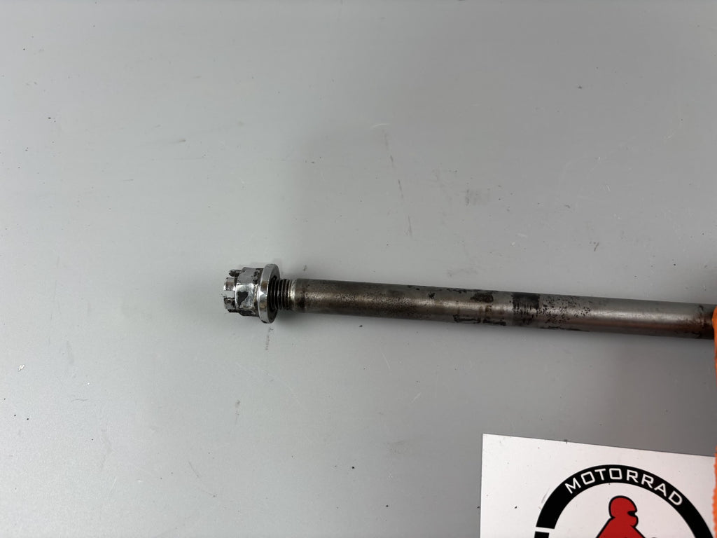 Honda CX500 C PC01 Güllepumpe Achse Hinterradachse Holder Schwinge