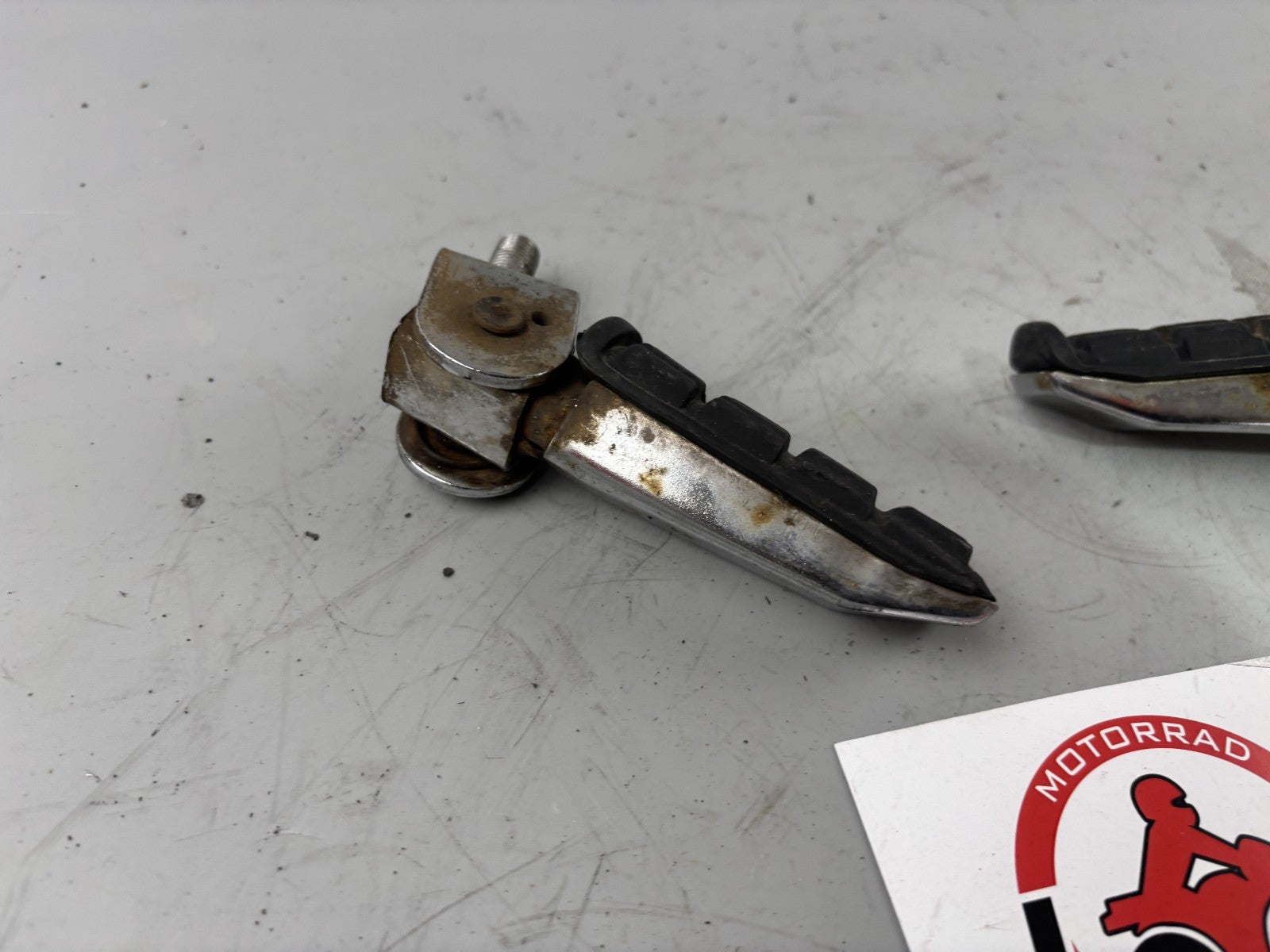 Yamaha XJ900 F 4BB Fußraste Sozius Fußrastenpaar links rechts Hangers Step hinte