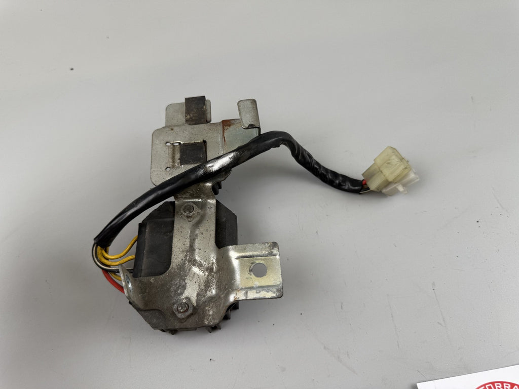 Suzuki GS500E GM51B Gleichrichter Spannungsregler Motor Engine Electric