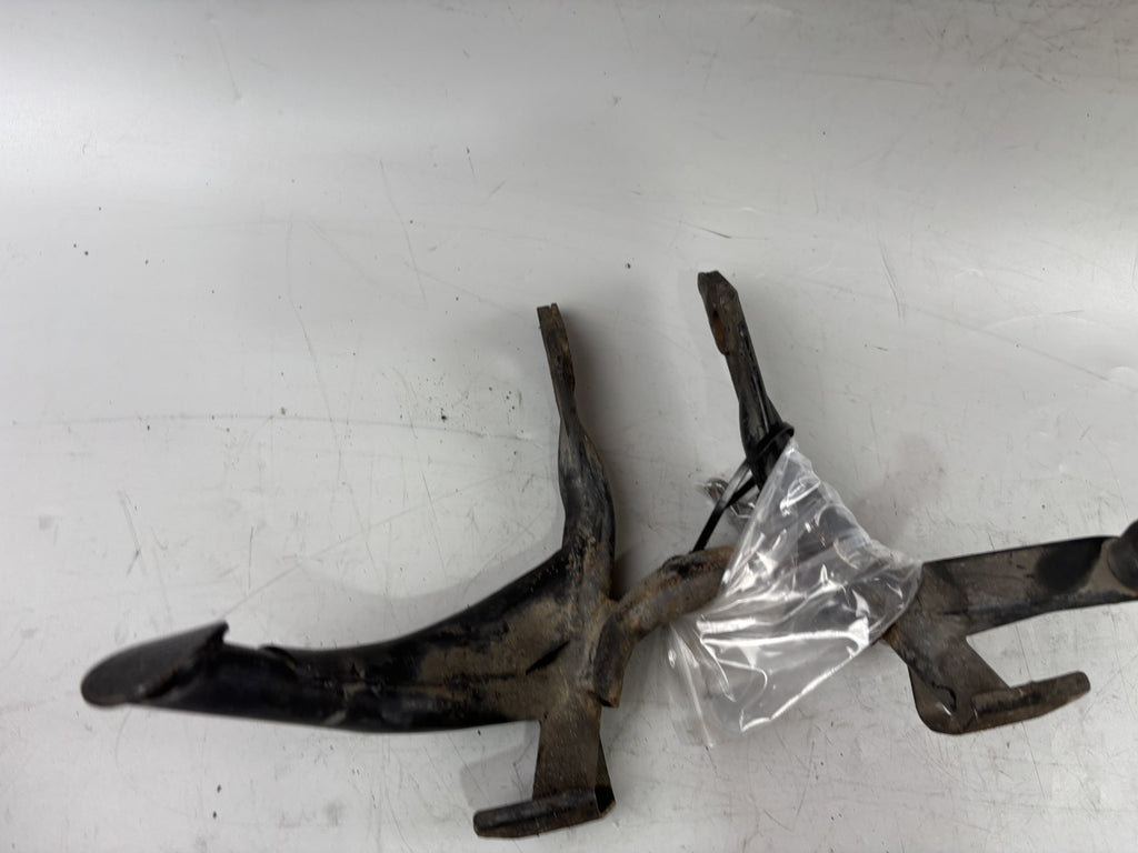 Yamaha FZS600 Fazer RJ02 Hauptständer Mainstand Halter Holder Ständer