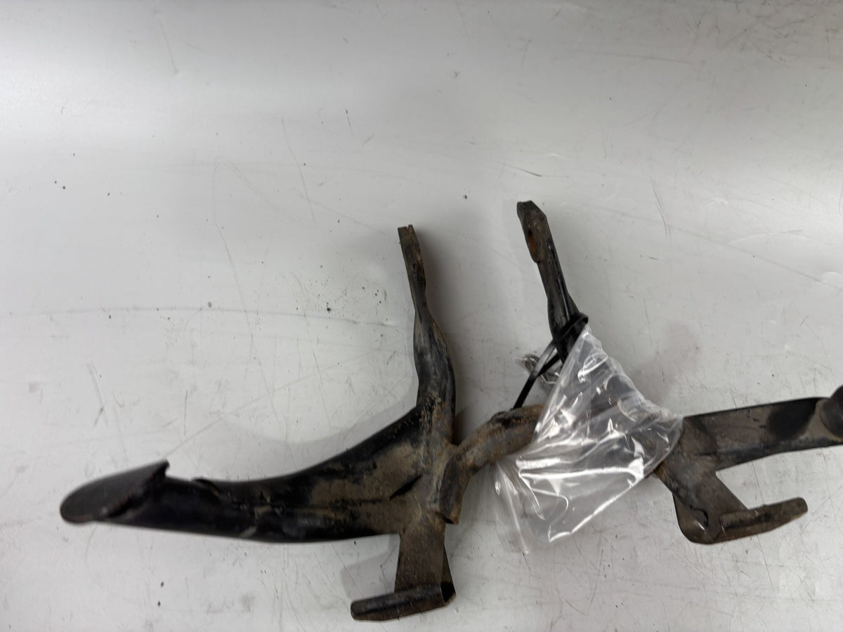 Yamaha FZS600 Fazer RJ02 Hauptständer Mainstand Halter Holder Ständer