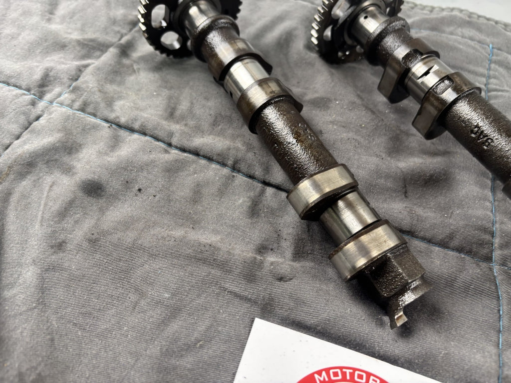 BMW F800 S ST Motor Nockenwellen Einlassnockenwelle Auslasswelle Head