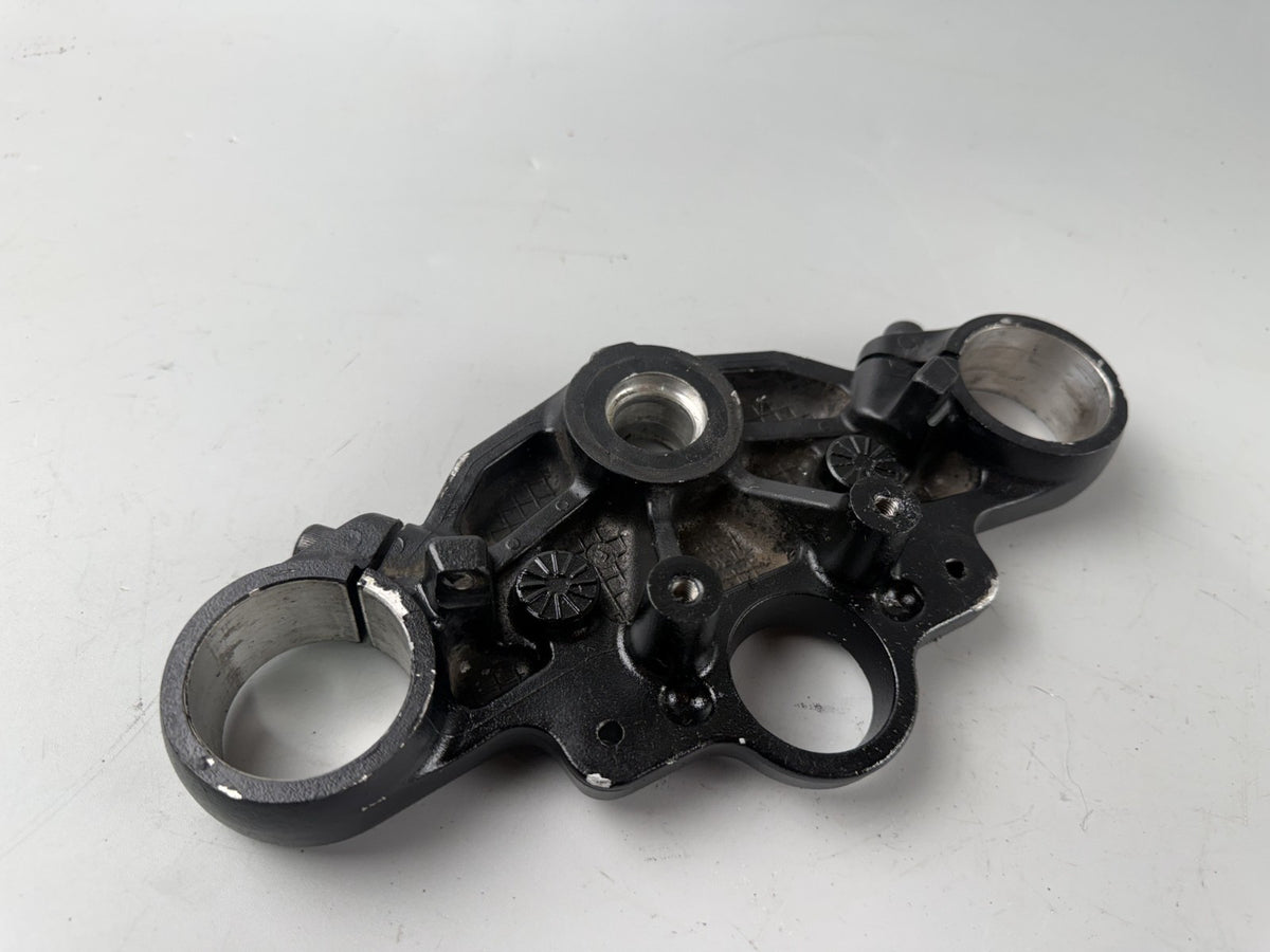 Triumph Speed Triple 900 T300B Gabelbrücke Gabel Fork Bridge Verbindung