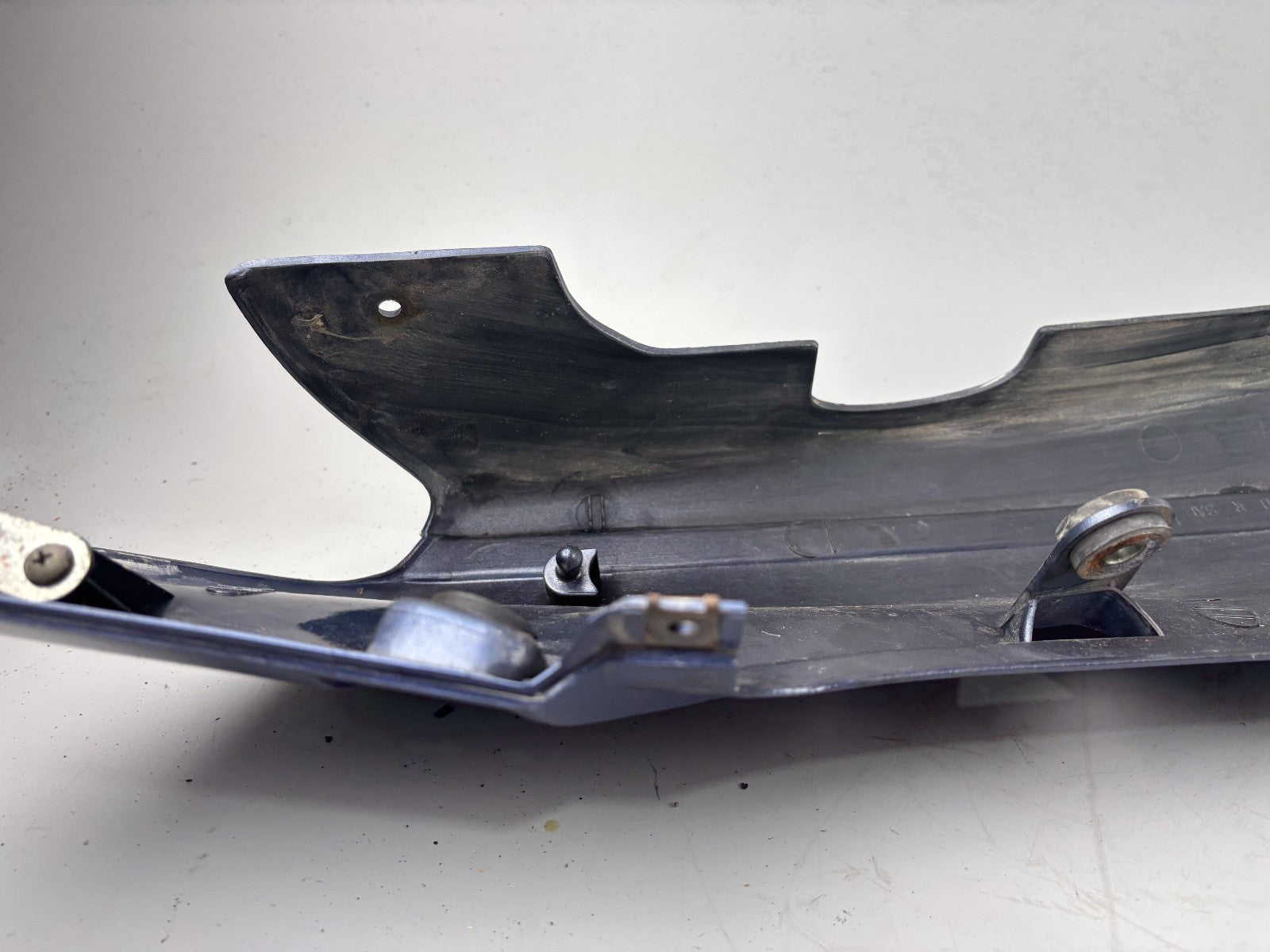 Suzuki RF 600 R GN76A Seitenverkleidung Sidecover Seitenteil Heck hinten rechts