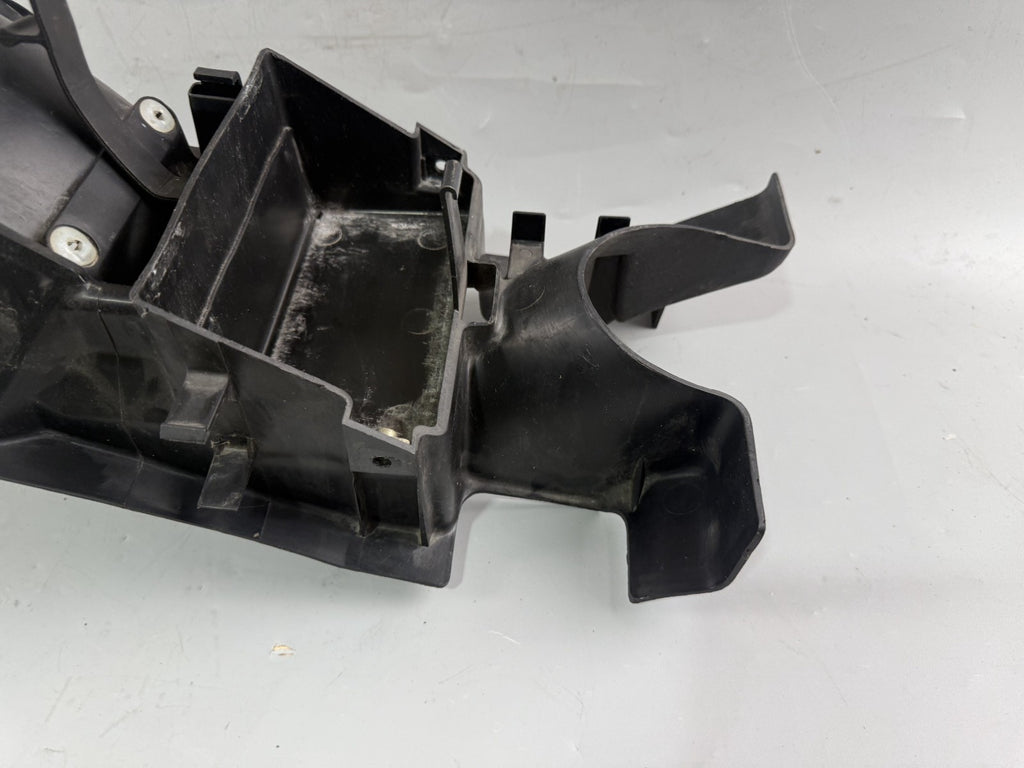 Yamaha XJ 600 Diversion 4BR Heckuntersicht unter Verkleidung Radlauf Fender