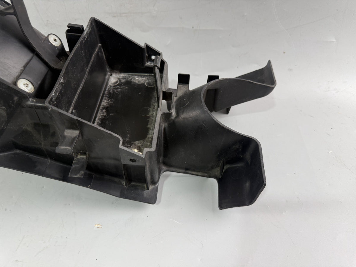 Yamaha XJ 600 Diversion 4BR Heckuntersicht unter Verkleidung Radlauf Fender