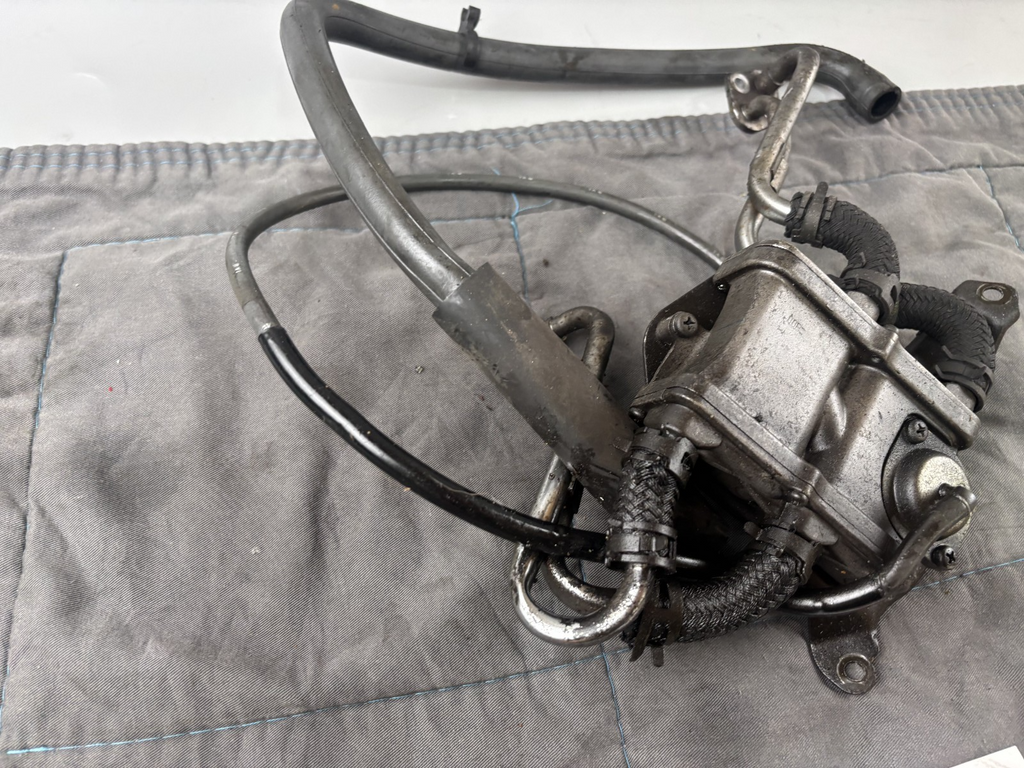 Honda CB 600 F Hornet PC34 Ölleitung Anschluss Verbindung Motor Engine