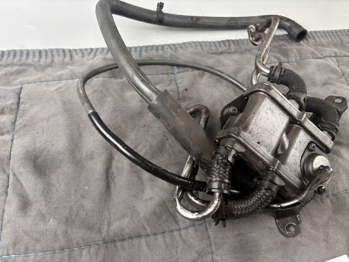 Honda CB 600 F Hornet PC34 Ölleitung Anschluss Verbindung Motor Engine