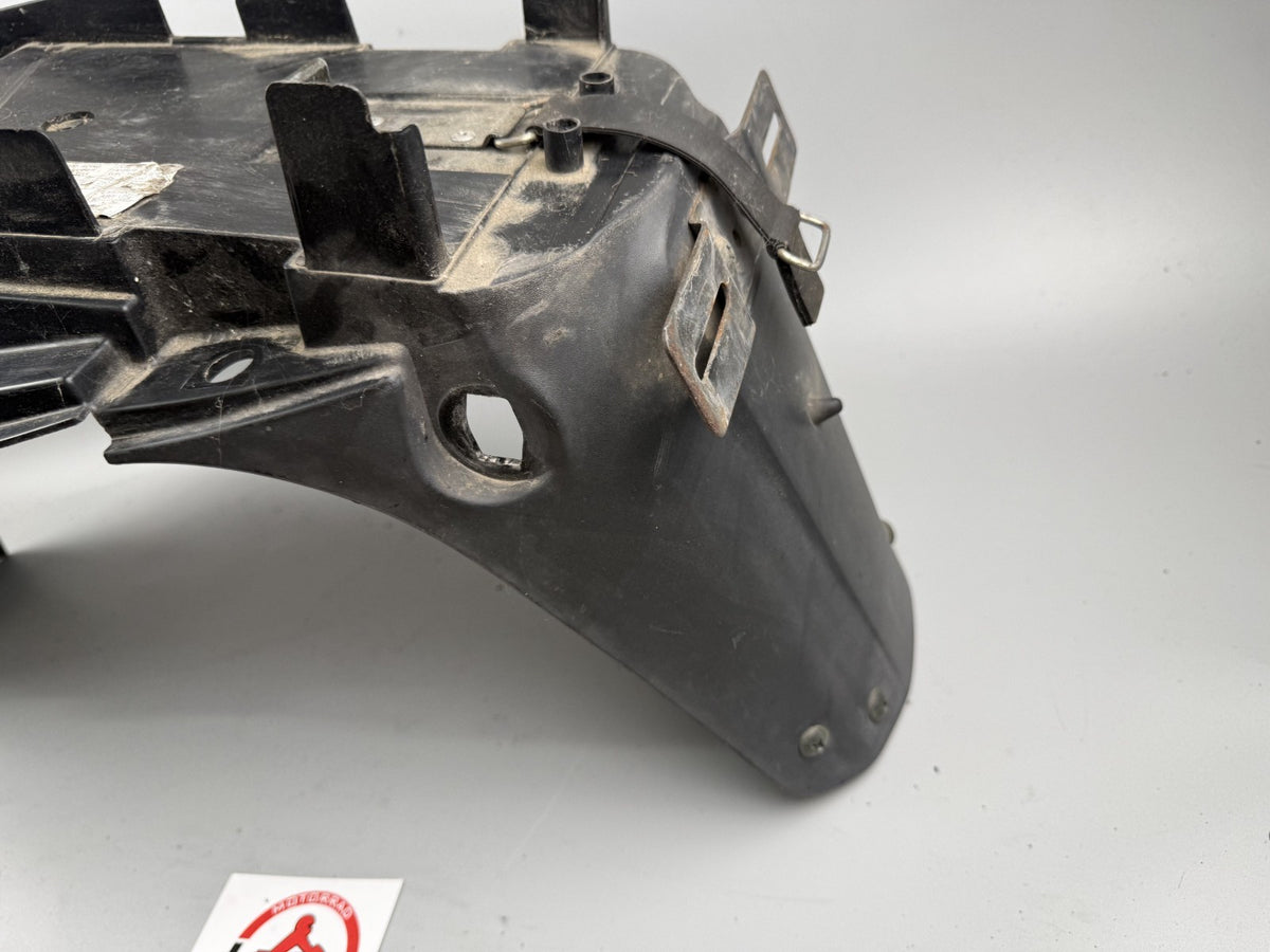 Suzuki GSX 750 AE Inazuma Heckuntersicht Spritzschutz Cover Radlauf Fender