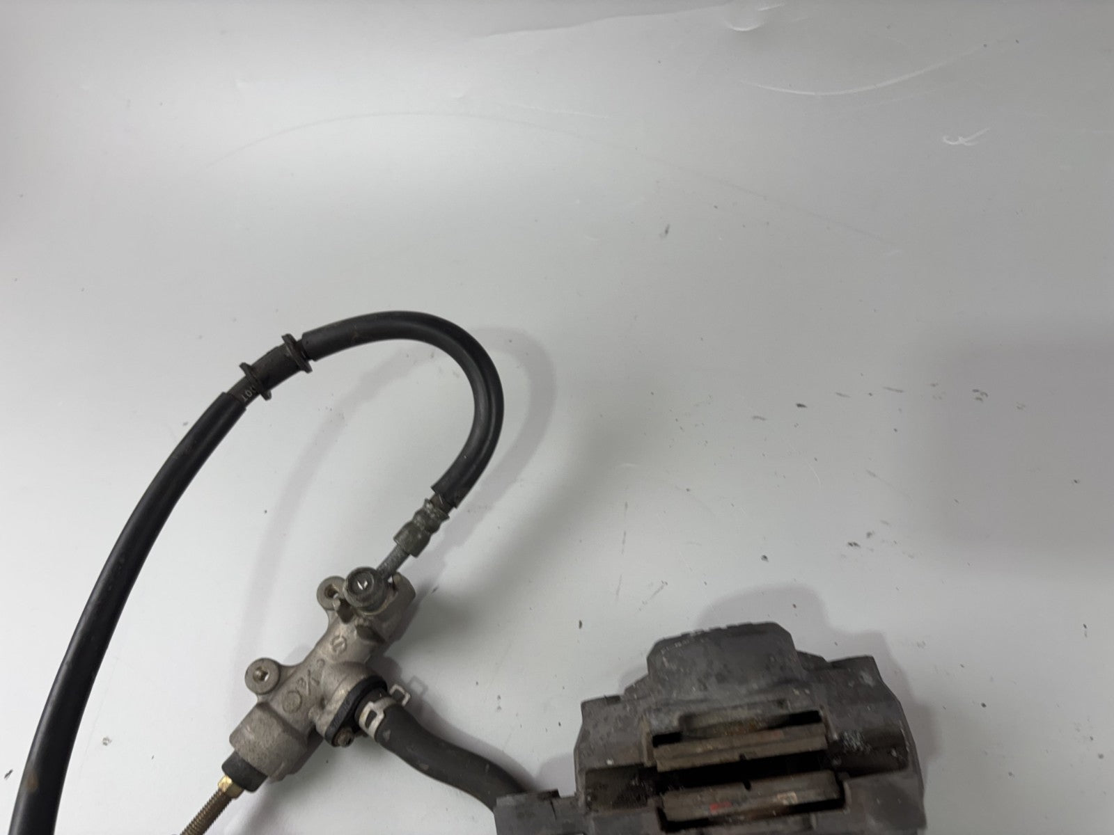 Suzuki GS 500 EU GM51B Bremsanlage Bremse Brake Sattel Pumpe hinten back