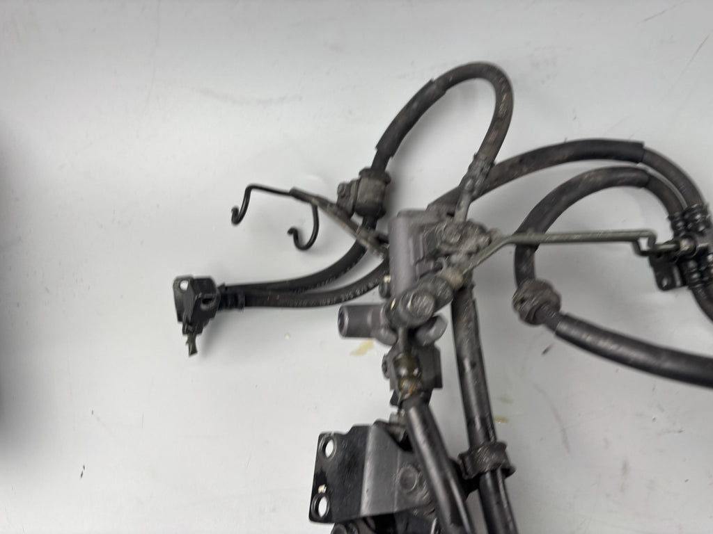 Honda CBR 1000F SC24 Bremsanlage Bremse Brake Sattel Pumpe vorne front